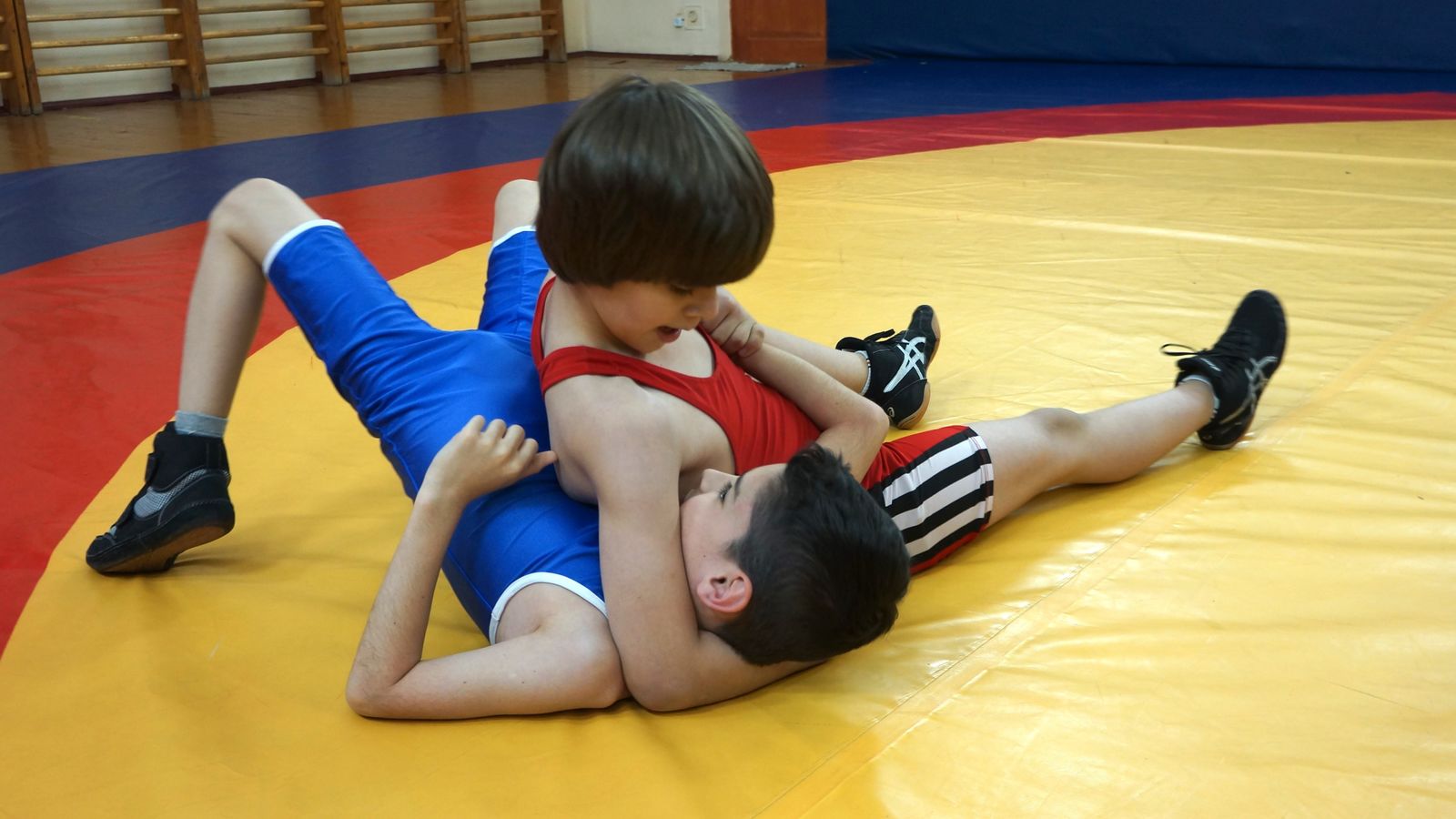 Воспитанники СШ (комплексной г. Одинцово) показали отличные результаты на Первенстве школы по плаванию и греко-римской борьбе