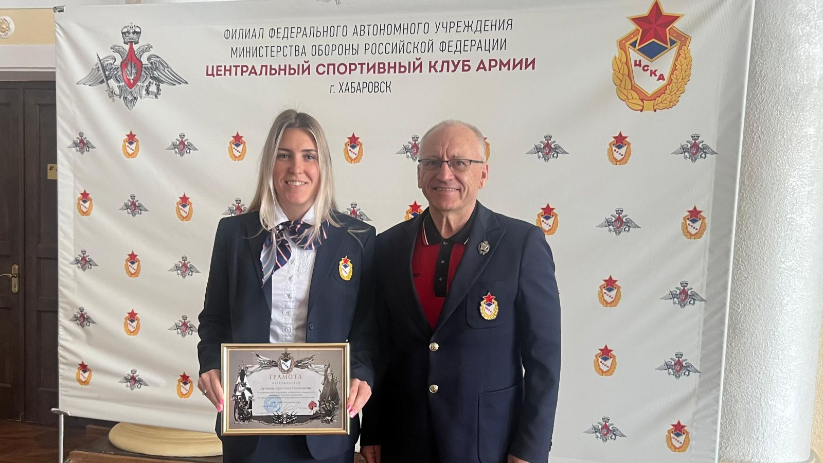 В Хабаровском филиале ЦСКА прошло торжественное построение в честь Дня России