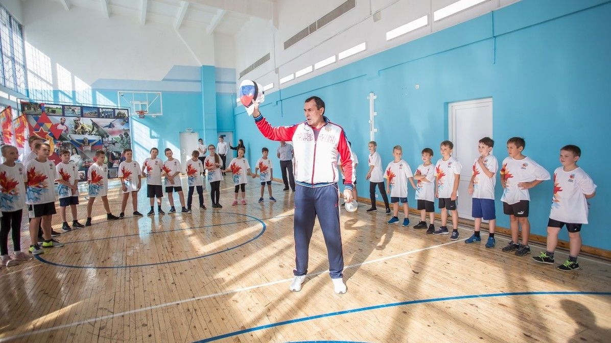 В спорткомплексе «Плавательный» (ЦСКА/Самара) прошла «Зарядка с чемпионом»
