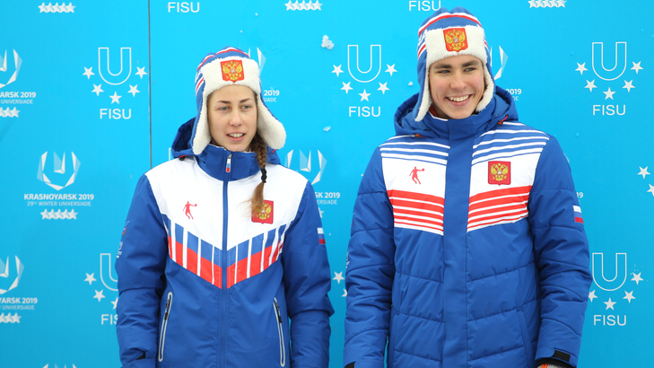 Лыжники ЦСКА Александр Терентьев и Христина Мацокина - чемпионы Универсиады в смешанном командном спринте классическим стилем