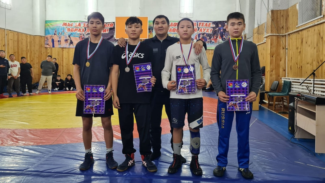 Путевка на Первенство в кармане! Борцы вольного стиля спортшколы г. Кызыл ЦСКА/Самара прошли отбор на Первенство Республики Тыва
