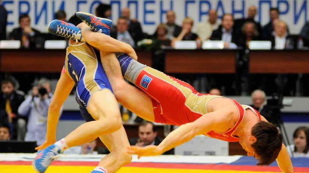 Армейские борцы привезли три медали из Красноярска