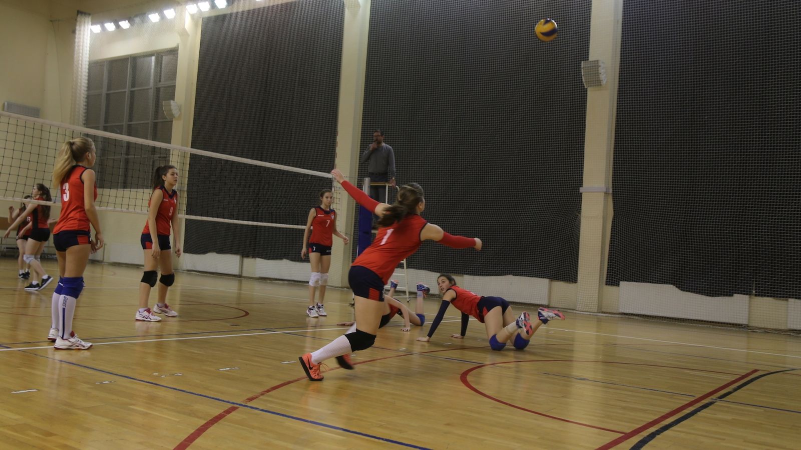 Волейболистки ДЮСШ ЦСКА обыграли воспитанниц пансиона Министерства обороны РФ