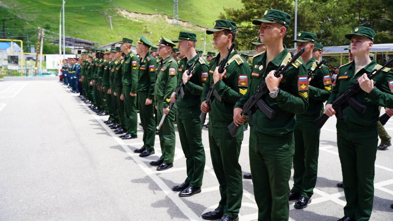 Отметили 90-летие Центра горной подготовки и выживания «Терскол»