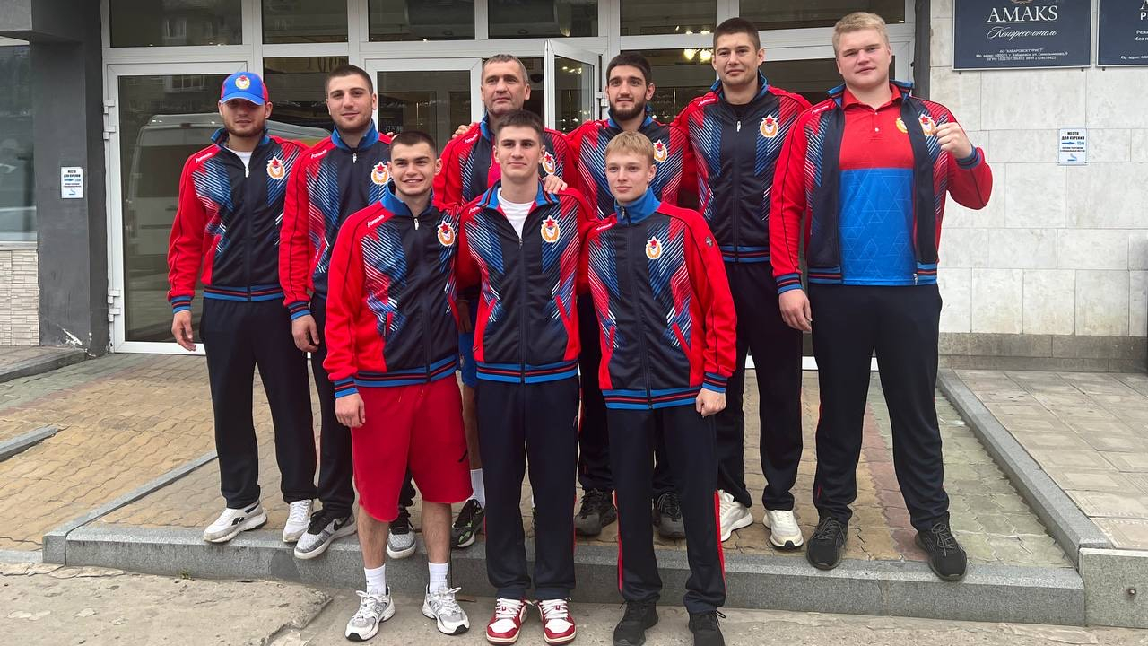 Боксеры филиала ЦСКА г. Санкт-Петербург готовятся к чемпионату России на сборах в Хабаровске