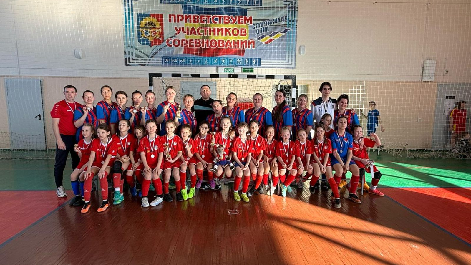 Мамы юных футболисток  команды СКА заняли второе место в кубке Ростовской области по футболу