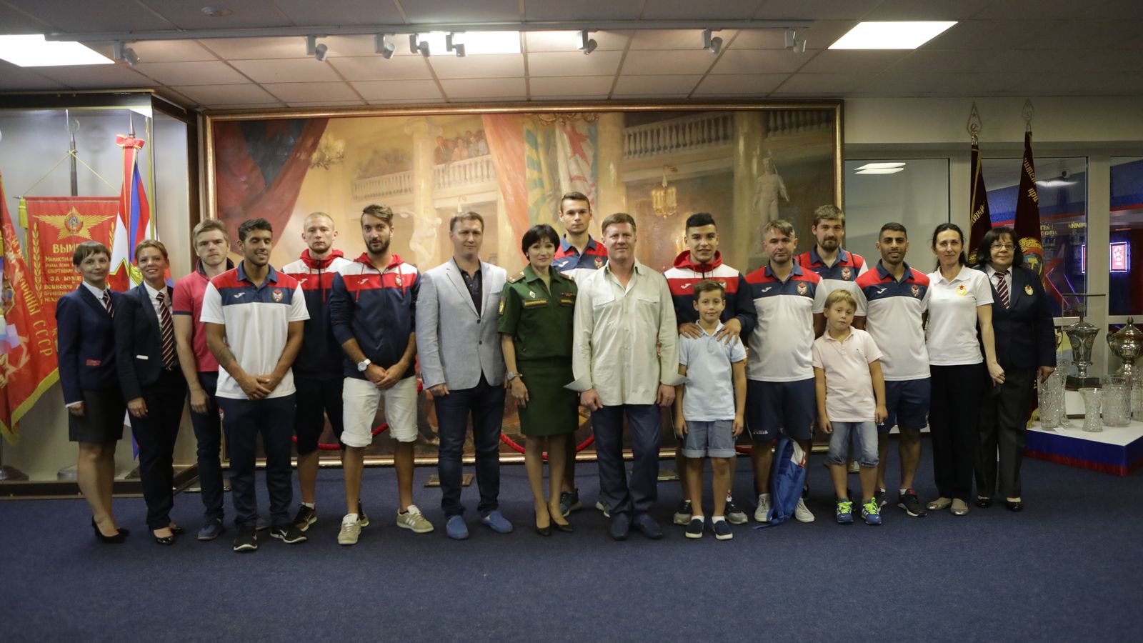 Команду ЦСКА по пляжному футболу восхитил Музей славы армейского клуба