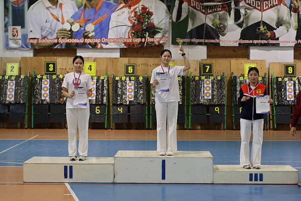 Лучники хабаровской спортшколы ЦСКА завоевали четыре медали на чемпионате Забайкалья