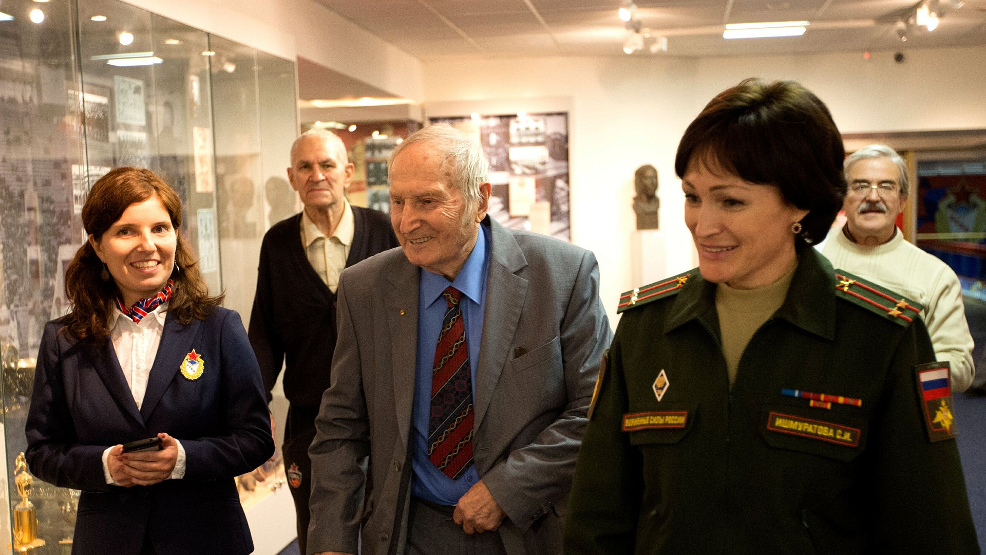 В музее ЦСКА прошла встреча с легендой спорта Виктором Шуваловым