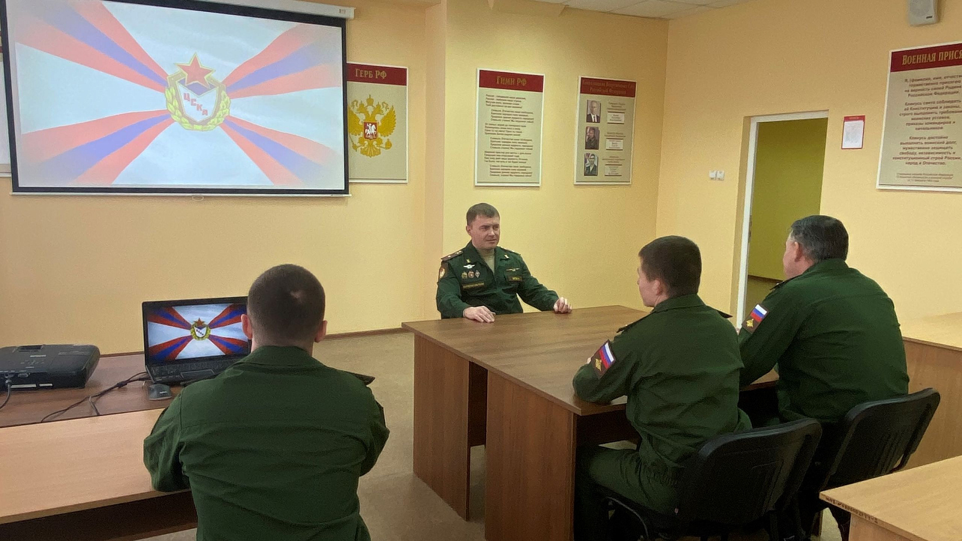 Виталий Киктев: Сплочённость – основа боеготовности рядовых спортивных рот