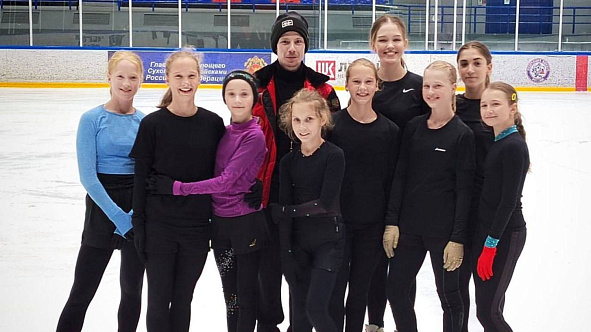 Отделение фигурного катания спортивной школы ЦСКА г. Санкт-Петербург проводит учебно-тренировочный сбор