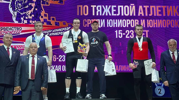 Тяжелоатлеты севастопольской спортроты стали призерами первенства России