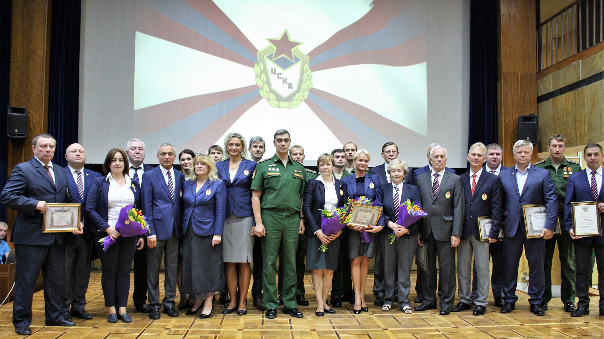 Для кого спорт стал профессией: в ЦСКА прошло торжественное собрание приуроченное ко Дню физкультурника