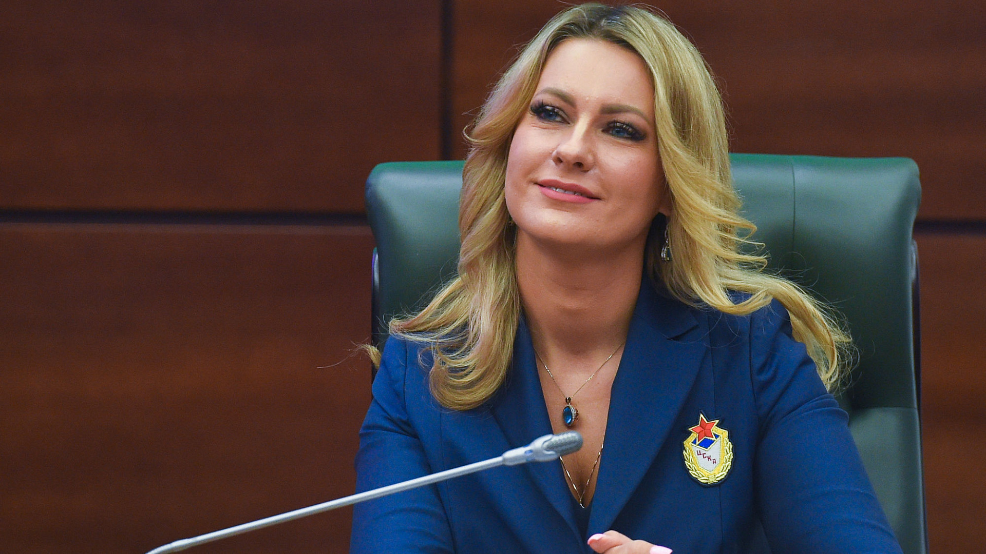 С днем рождения Елена Юрьевна Петунина!