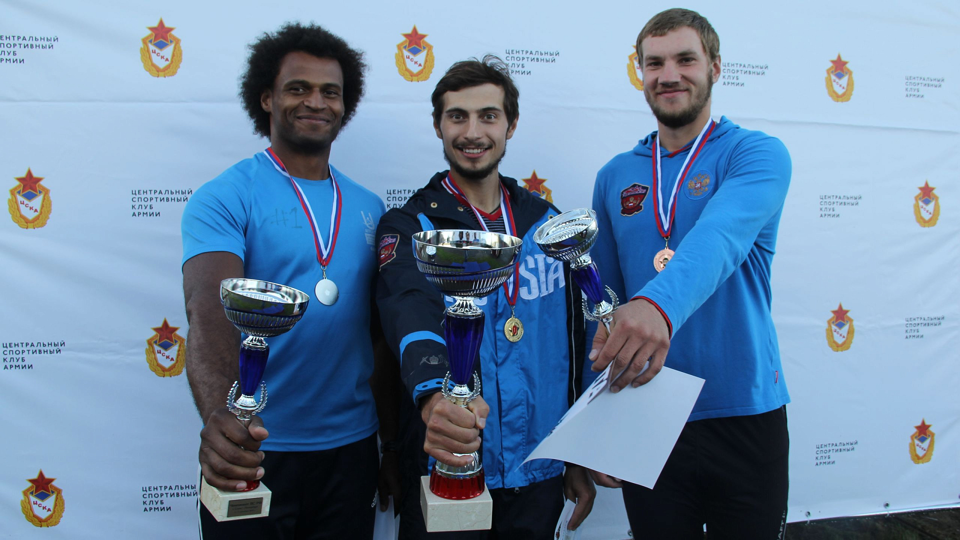 Спортсмены ЦСКА – сильнейшие на чемпионате Вооружённых Сил России по академической гребле!