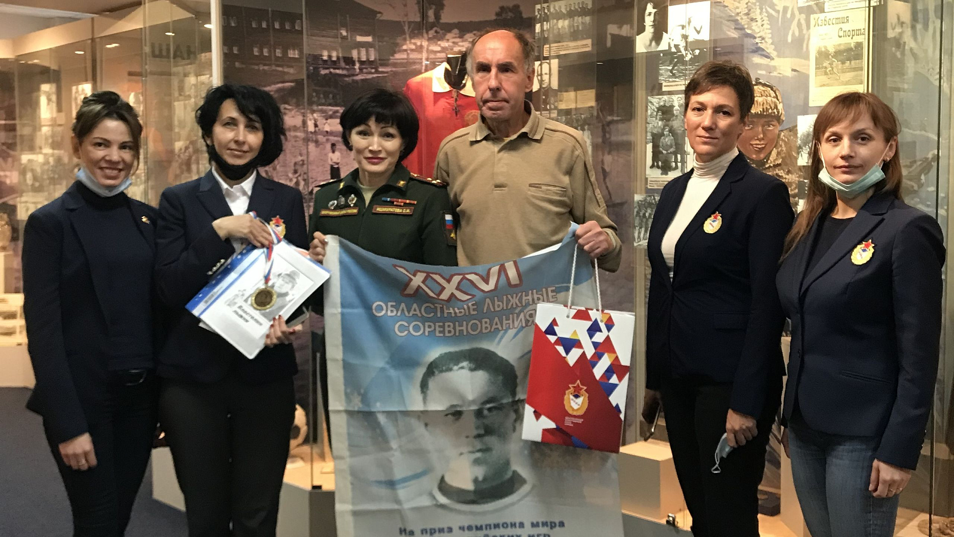 В Музей спортивной славы ЦСКА передали экспонаты армейского лыжника Владимира Кузина