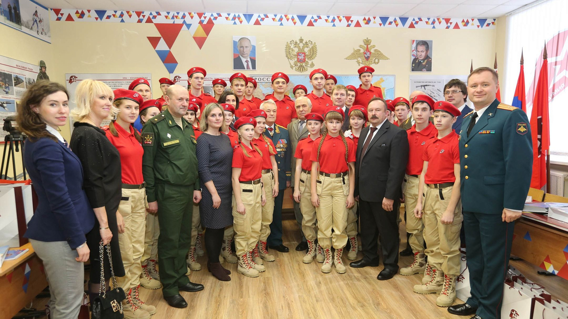 Статс-секретарь – заместитель Министра обороны Николай Панков принял участие в церемонии посвящения в юнармейцы членов патриотических клубов Кадыйского муниципального района
