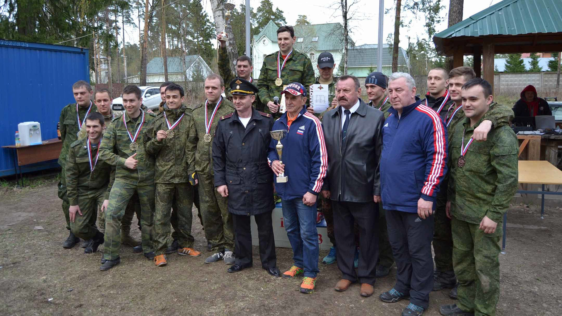 В соревнованиях по пейнтболу в Балашихе приняло участие 176 военнослужащих
