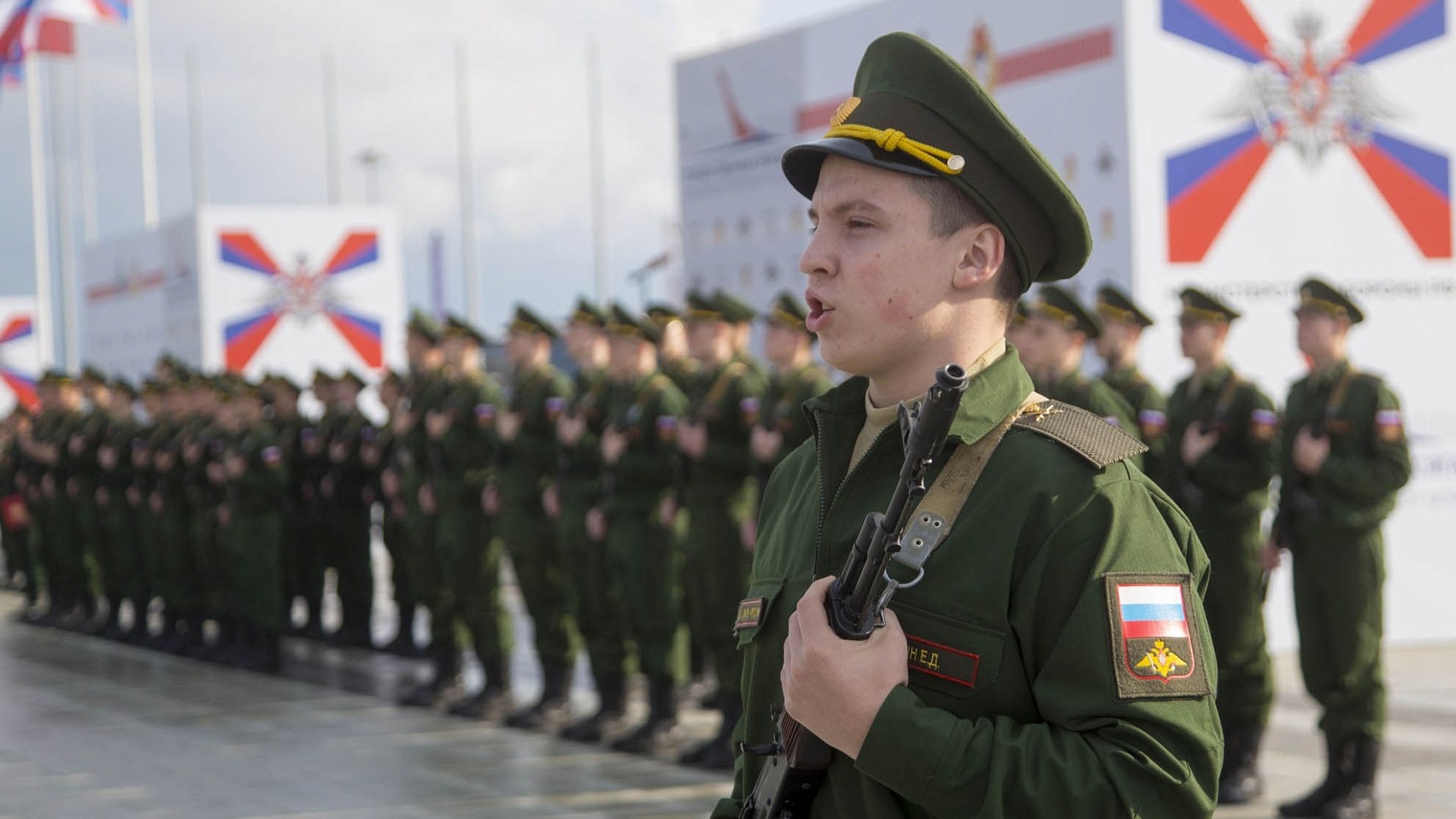 Смотрите прямую трансляцию Присяги на нашем сайте