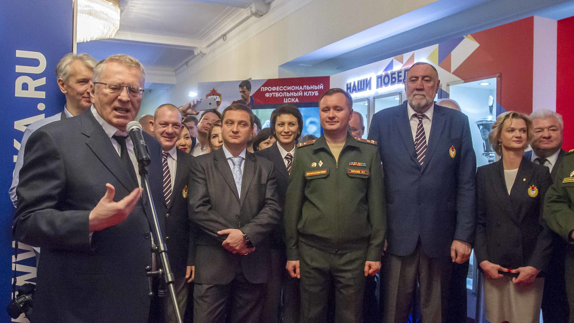 Состоялось торжественное открытие  выставки ЦСКА в Госдуме