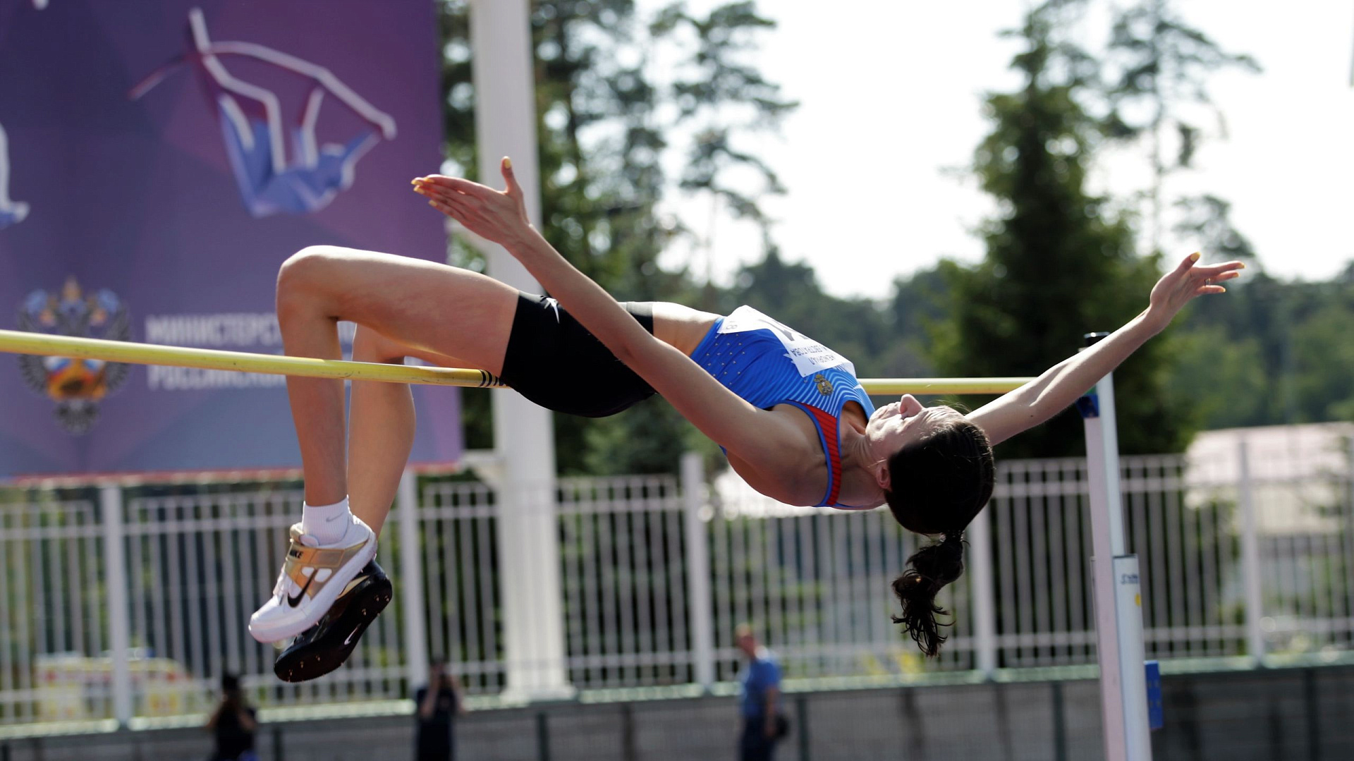 Легкоатлетка ЦСКА Мария Ласицкене выиграла 45-й турнир подряд став первой на этапе «Бриллиантовой лиги» в Париже