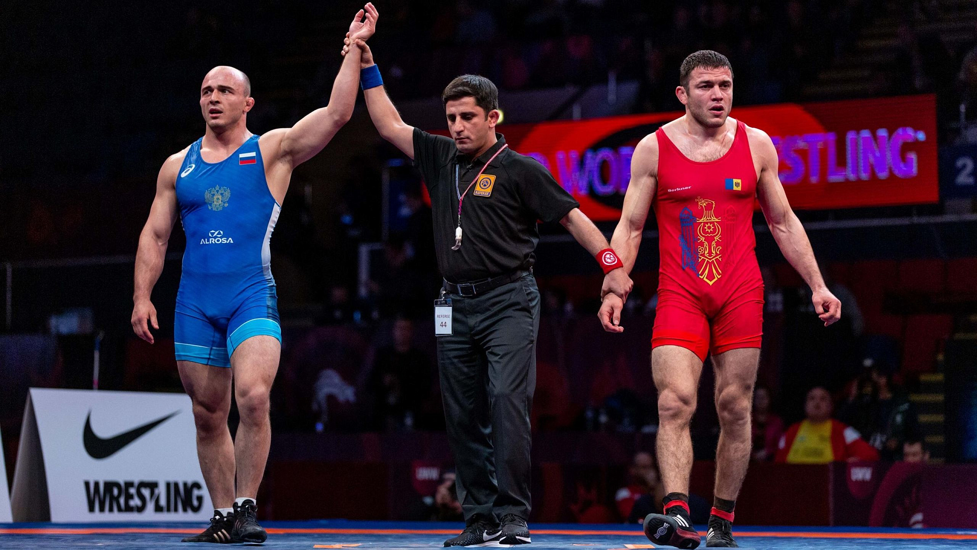Армейский борец Владислав Валиев - победитель чемпионата Европы по вольной борьбе в Бухаресте