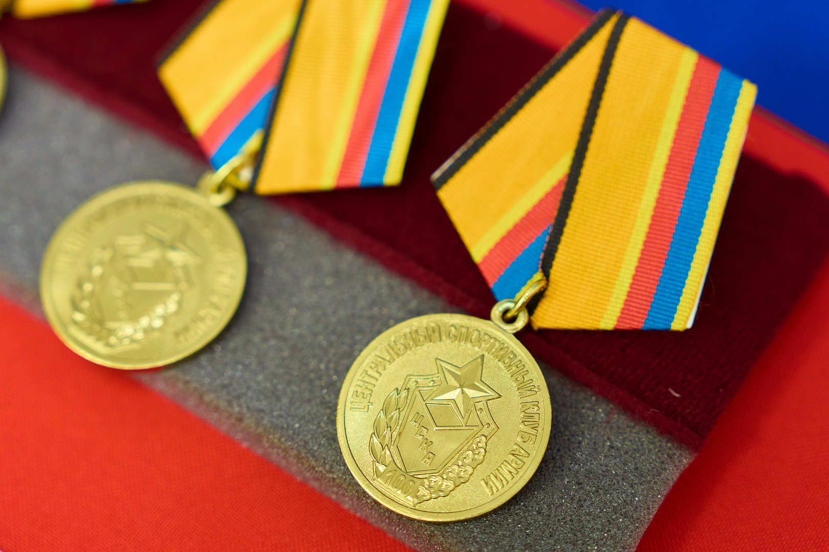 Начальник ЦСКА Артем Громов провел награждение среди сотрудников