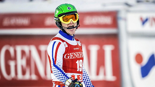 Армейский горнолыжник Александр Хорошилов получил травму перед первым слаломным этапом Кубка мира