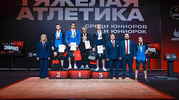 Рядовые Севастопольской спортроты — чемпионы первенства России по тяжёлой атлетике