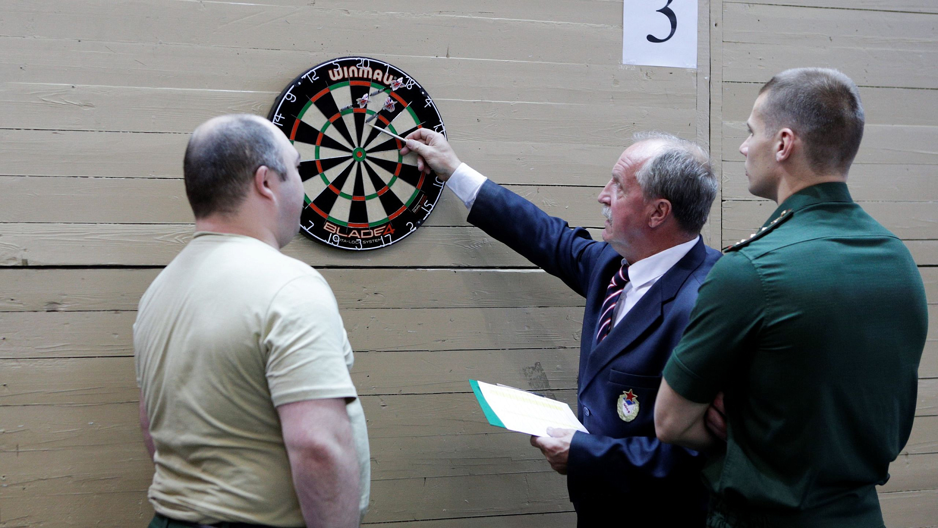 В ЛФК ЦСКА на Спартакиаде ЦОВУ МО РФ  прошли соревнования по дартсу (НАШЕ ВИДЕО)