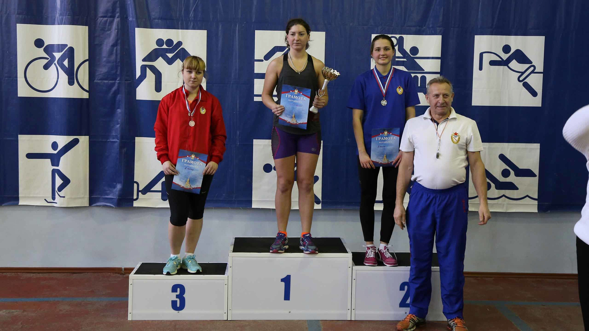 Армейские спортсменки выступят на чемпионате страны по морскому троеборью