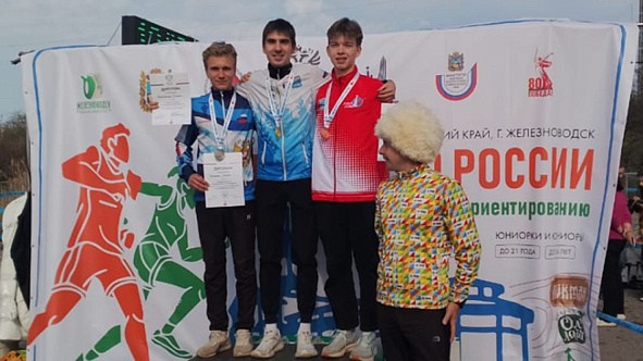 Серебряные и бронзовые награды на первенстве России: успехи российских ориентировщиков в Кисловодске