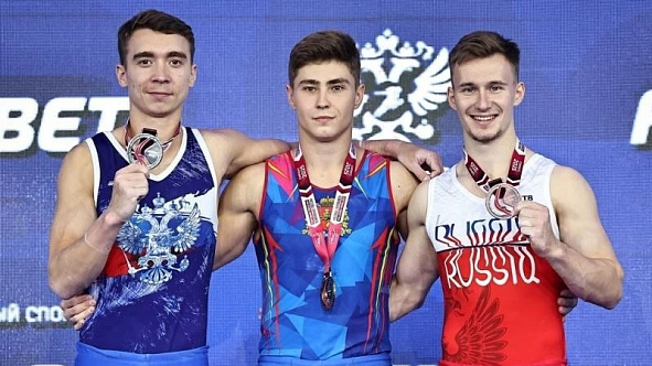 Военнослужащий спортивной роты ЦСКА/Самара взял серебро чемпионата России по спортивной гимнастике