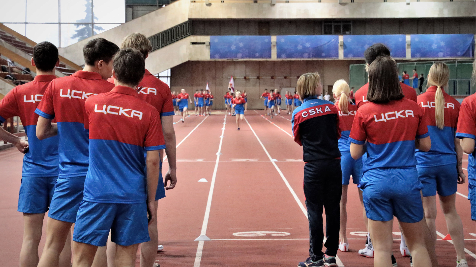 Воспитанники СШОР ЦСКА по легкой атлетике имени Н.А. Пономаревой провели акцию «100 за ЦСКА»