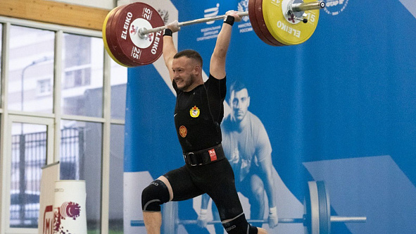 Армейцы взяли четыре медали на международных соревнованиях по тяжелой атлетике