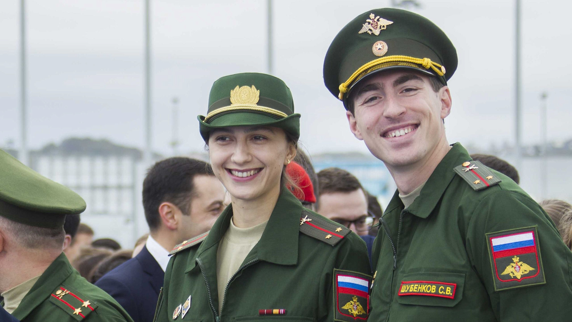 Чемпионы мира Мария Ласицкене и Сергей Шубенков получили погоны старших лейтенантов