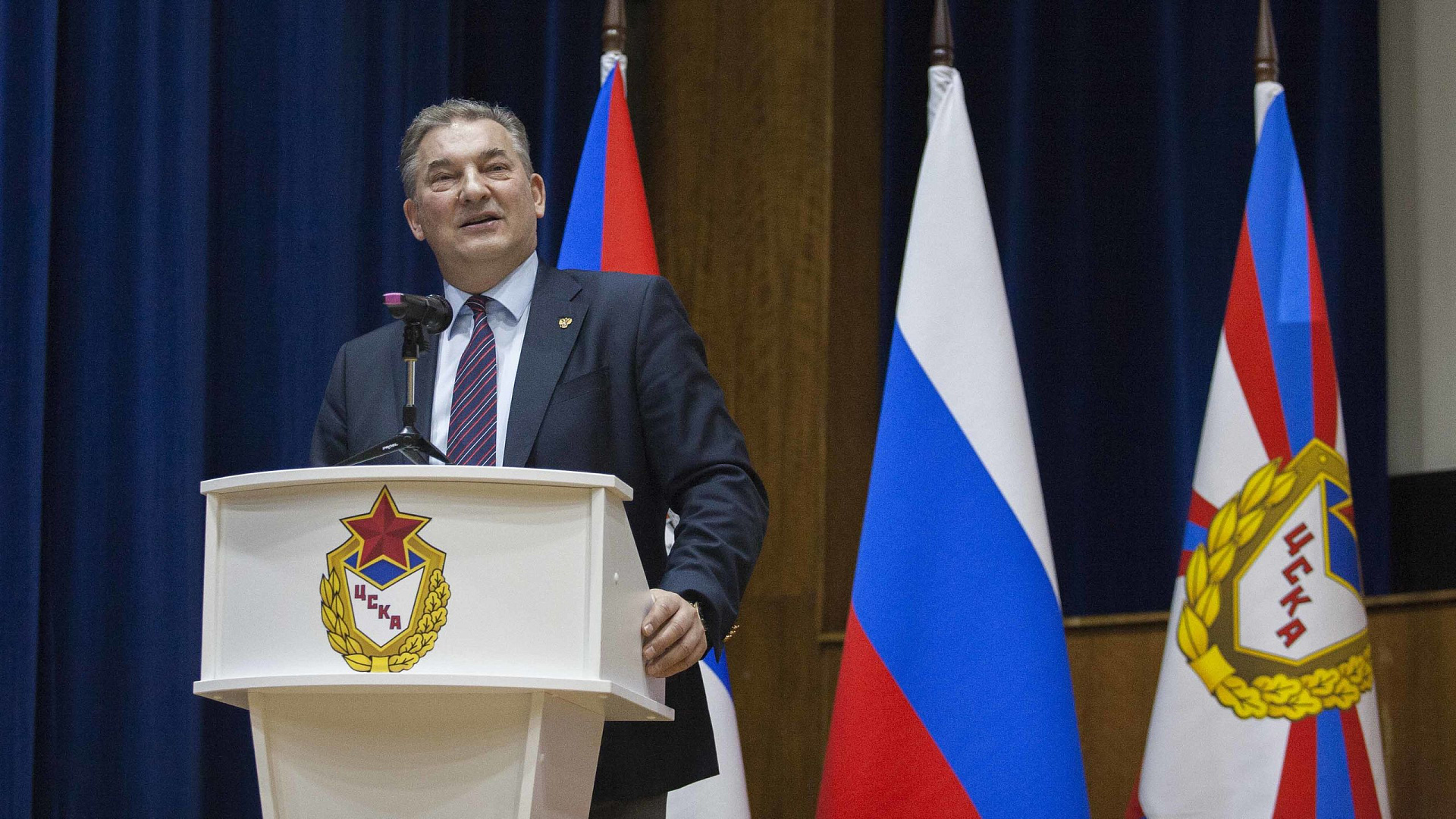 Легендарный армеец Владислав Третьяк провел открытый урок в ЦСКА