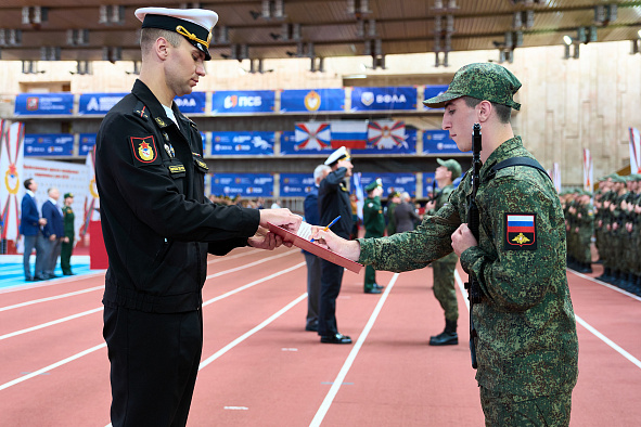 Церемония приведения к Военной присяге призывников спортивных рот ЦСКА прошла в Москве