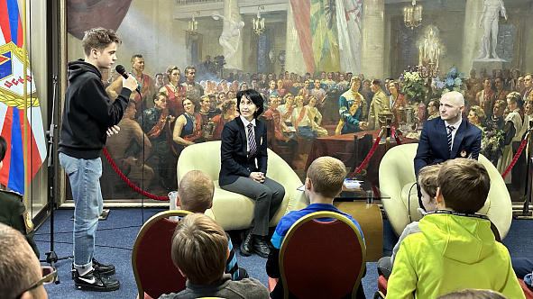 Армейский горнолыжник Александр Хорошилов встретился с воспитанниками армейского Клуба