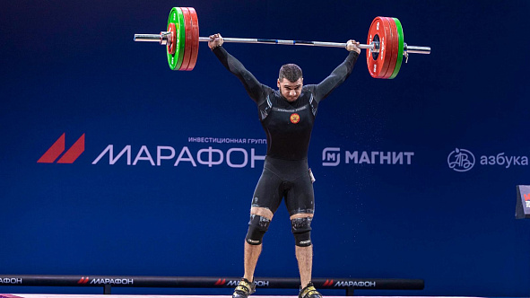 Тяжелоатлеты севастопольской спортивной роты завоевали две медали чемпионата России