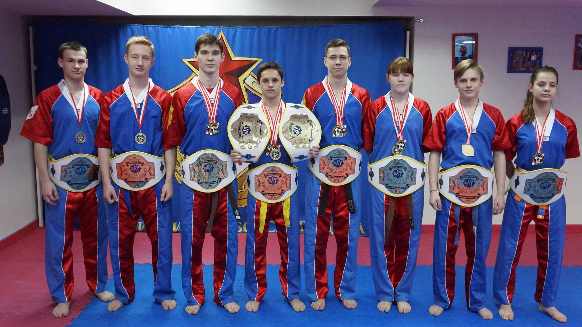 Девять золотых медалей  завоевали в Омске мастера кикбоксинга ЦСКА