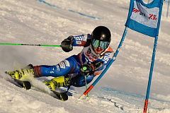 Армеец самарской спортроты завоевал серебро и бронзу чемпионата СФО по горнолыжному спорту