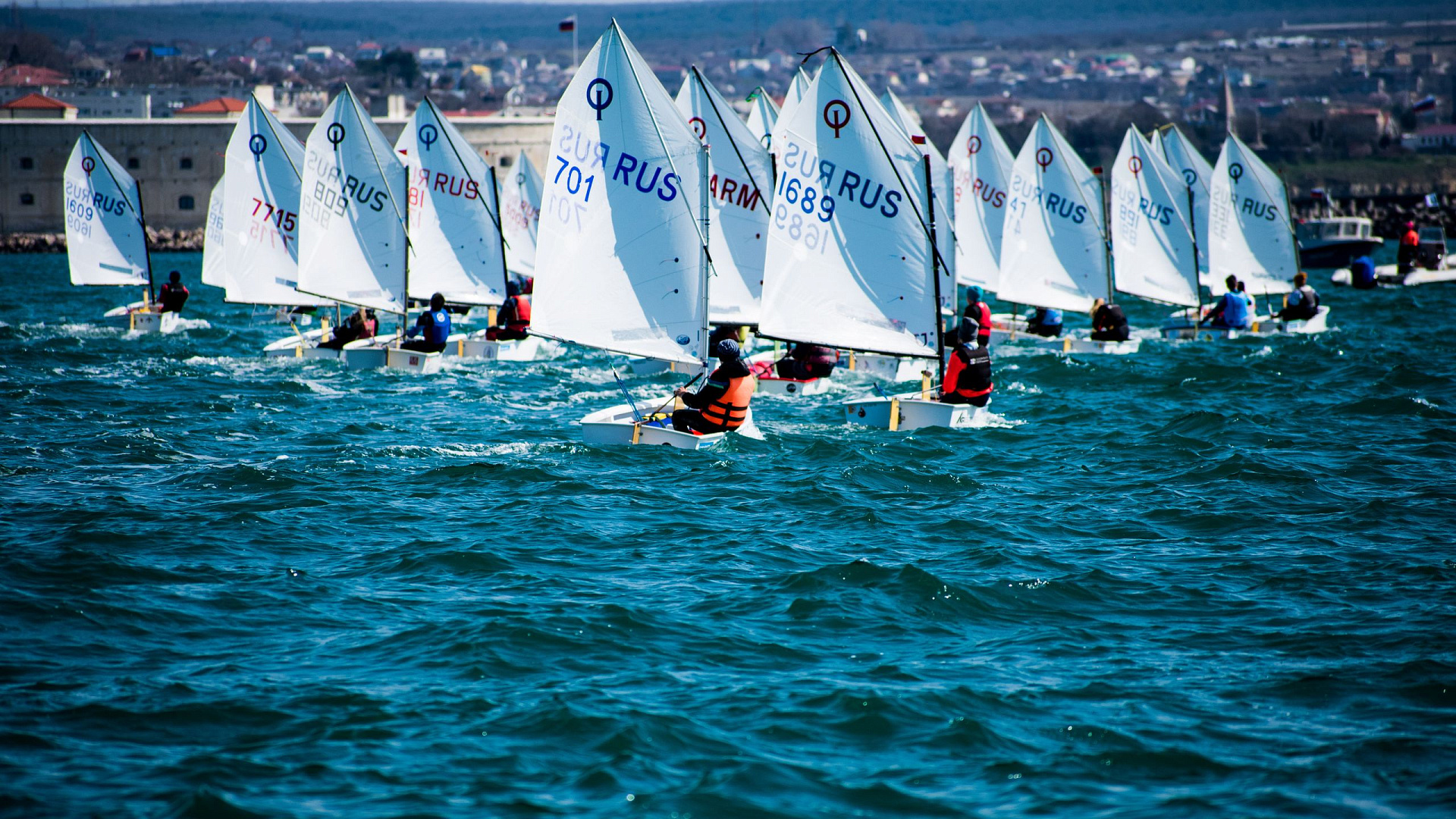 В яхт-клубе ЦСКА г. Севастополь стартовала Всероссийская регата на призы командующего Черноморским флотом Российской Федерации