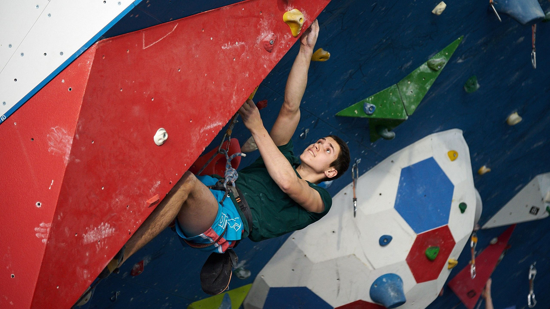 Олимпийская сборная России по скалолазанию провела второй тренировочный сбор в Москве