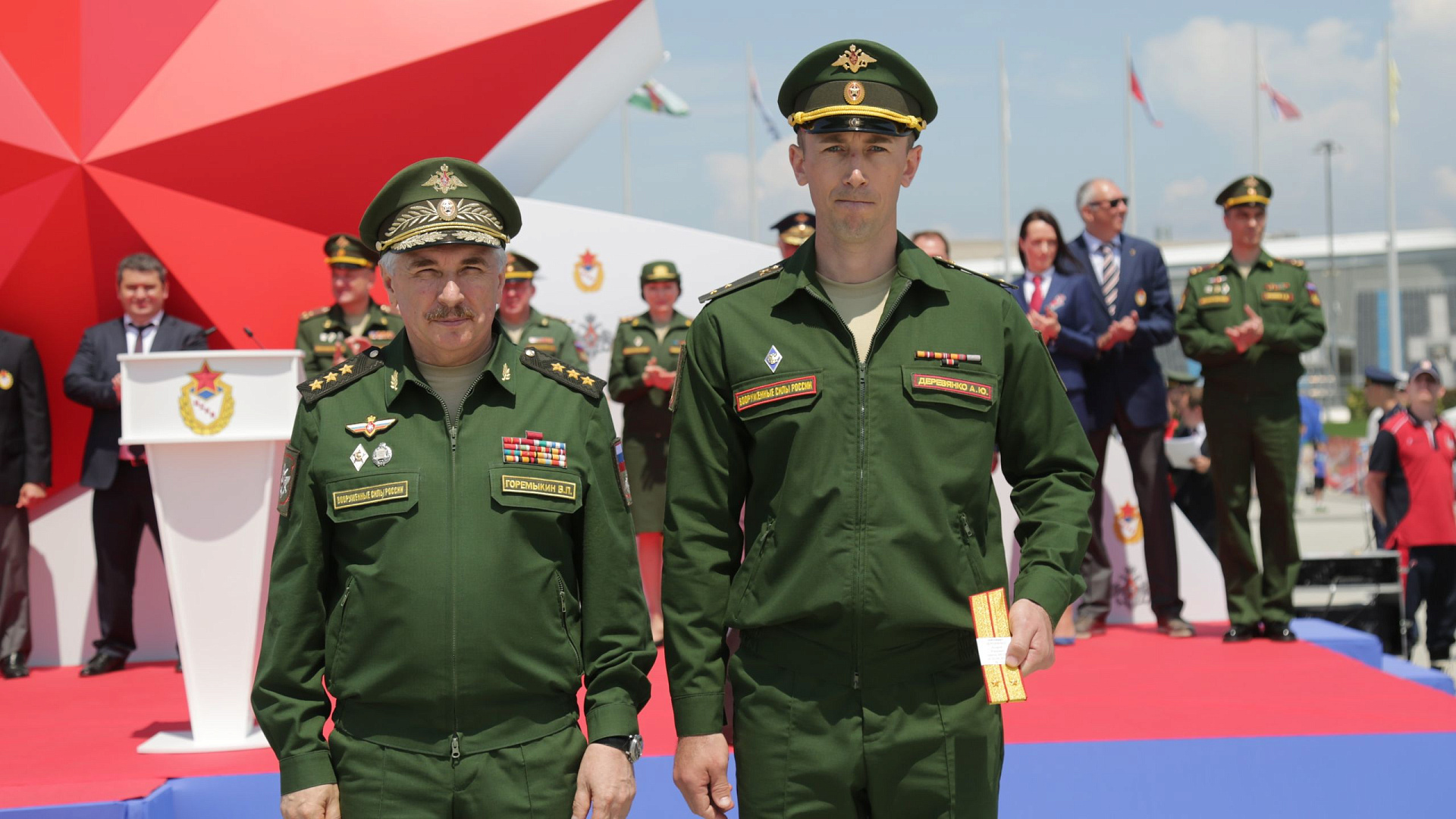 В Сочи вручили награды и очередные воинские звания тренерам ЦСКА