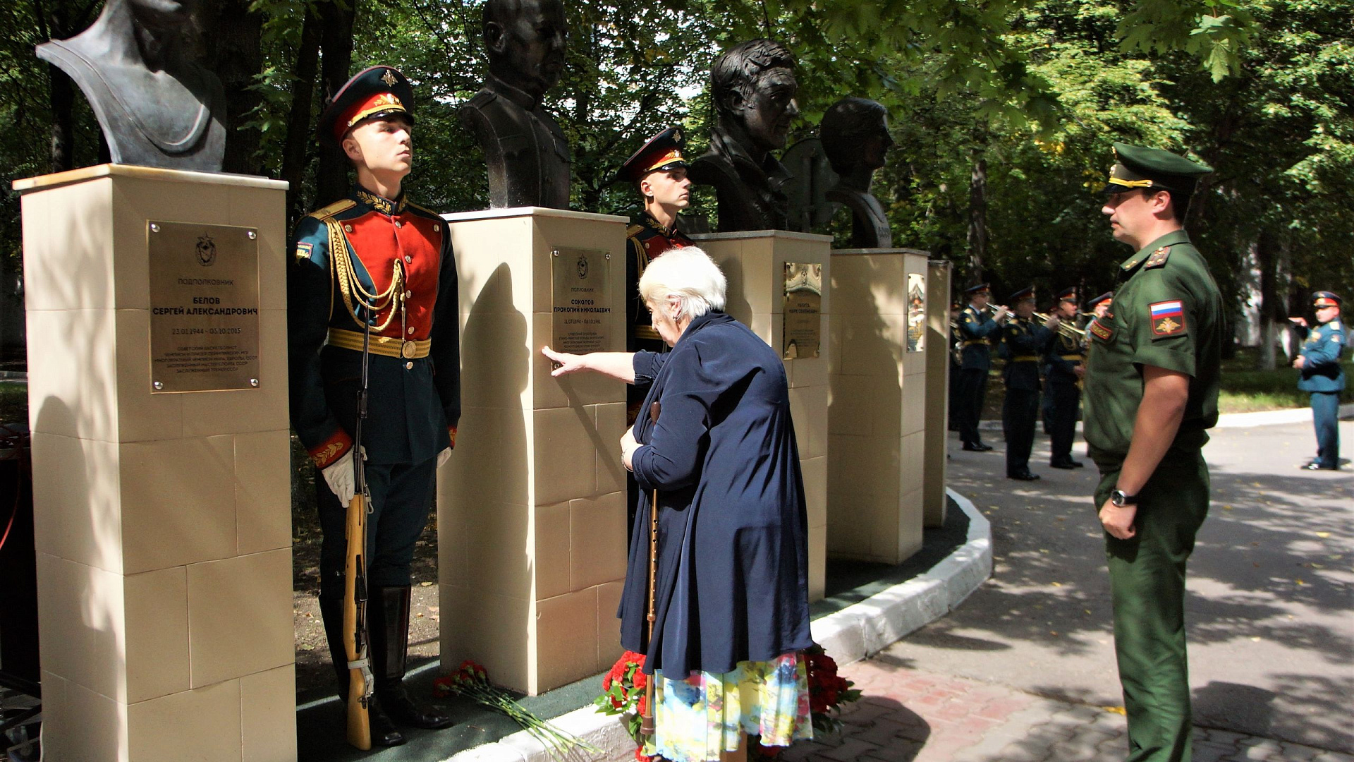 «Мы будем помнить. Мы будем гордиться»: Руководство и ветераны армейского Клуба почтили память 12-кратного чемпиона Советского союза по мотогонкам Прокопия Соколова