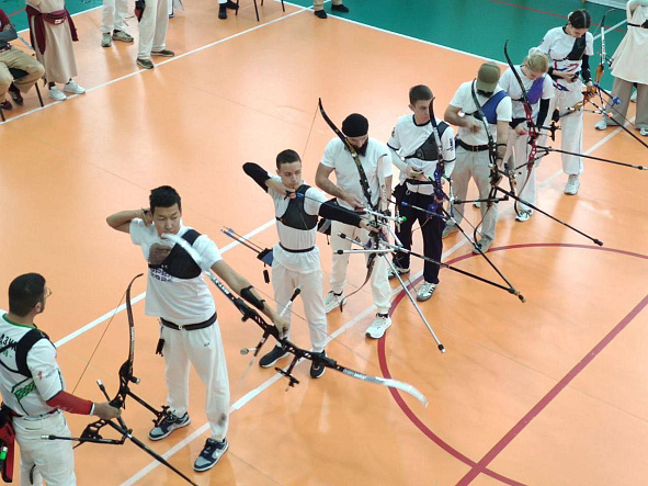 Серебро всероссийских соревнований по стрельбе из лука завоевал обучающийся спортивной школы «ЦСКА-Тыва»