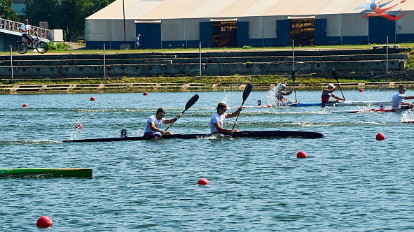 Военнослужащие самарской спортивной роты ЦСКА завоевали золото и бронзу чемпионата России по гребле на байдарках и каноэ
