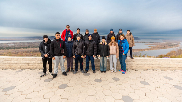 Обучающиеся спортшколы «ЦСКА-Одинцово» познакомились с историей и достопримечательностями Самары