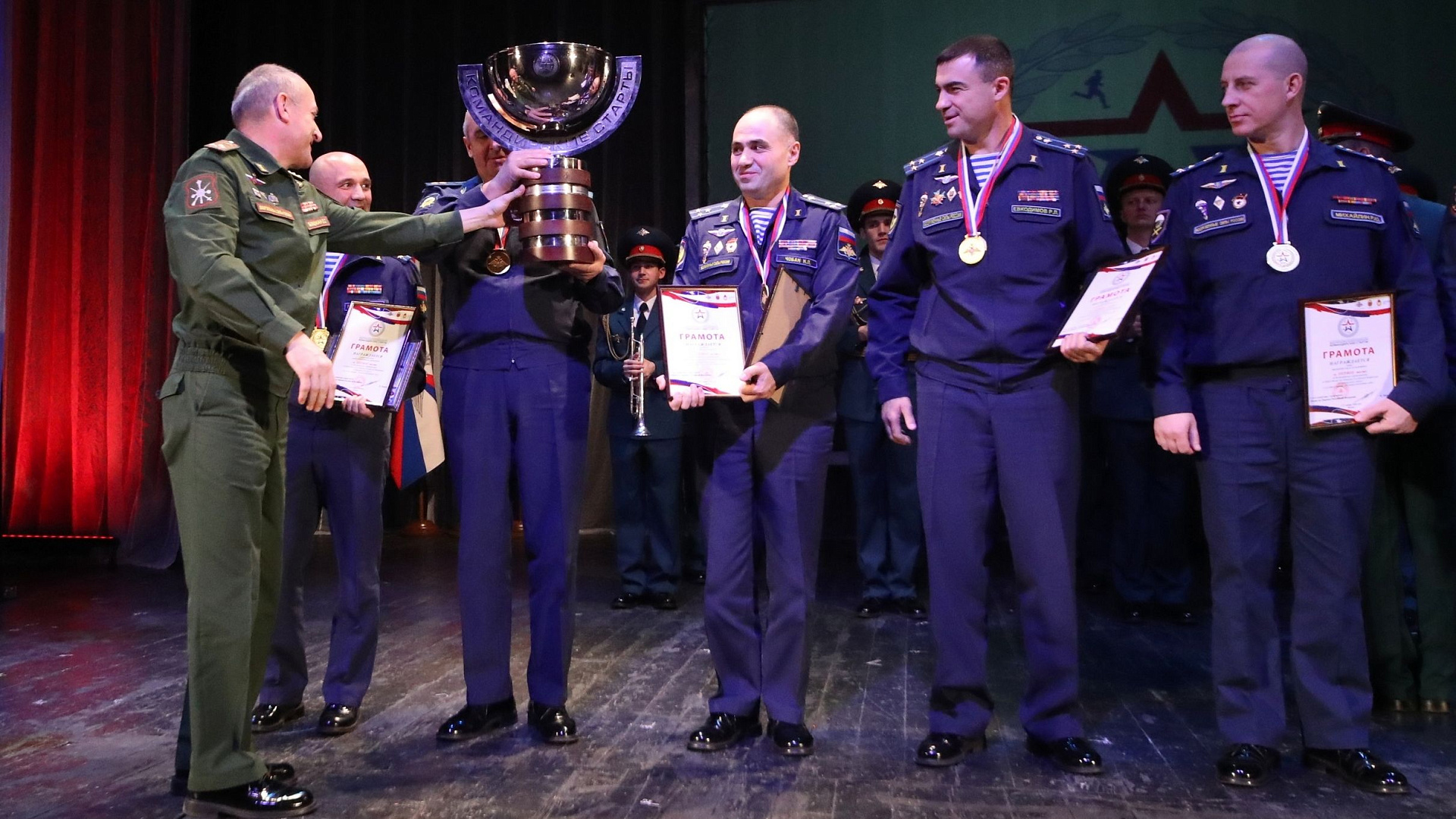 Церемония закрытия «Командирских стартов» - 2018 прошла в Центральном академическом театре Российской Армии